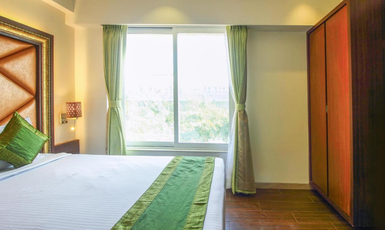 Treebo Tryst Laxvas Thane Exterior photo